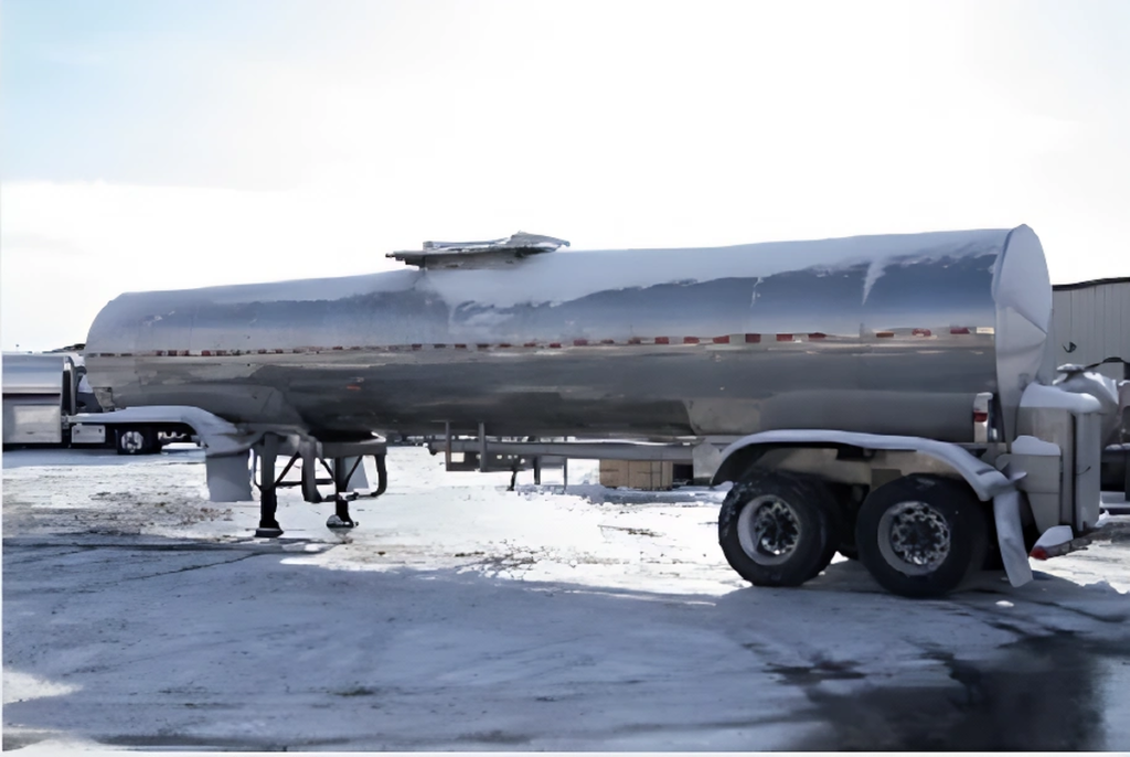 2011 Tremcar 6,700-Gallon Non-Code Trailer