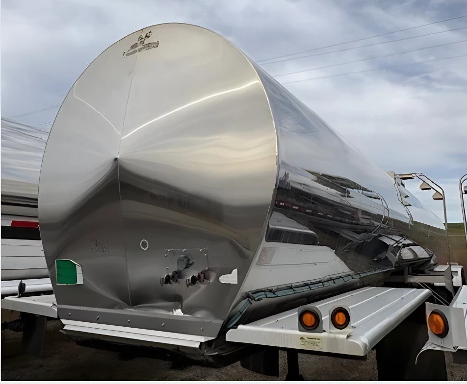 2018 Tremcar 6,200-Gallon 3A Sanitary Transport