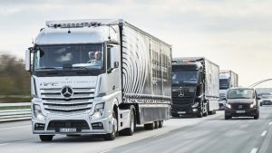 The Autonomous Trucks Logistics Revolution: 5 Modern Ways It's Transforming the Logistics Industry 3 Daimler Autonomous Truck Platoon driving in formation on a highway